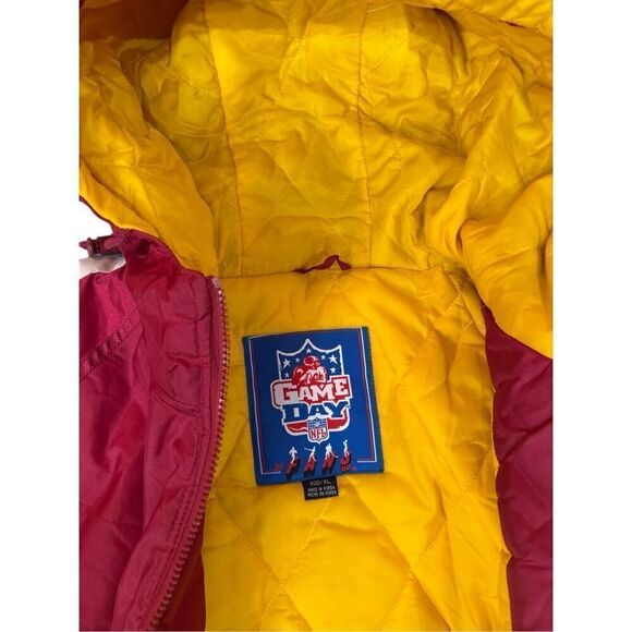 Game Day Mens NFL Washington Redskin Zip Hooded vintage  puffer coat Red Size XL - Picture 6 of 15